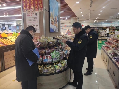 中牟县市场监管局强化春节期间流通环节食品安全监管
